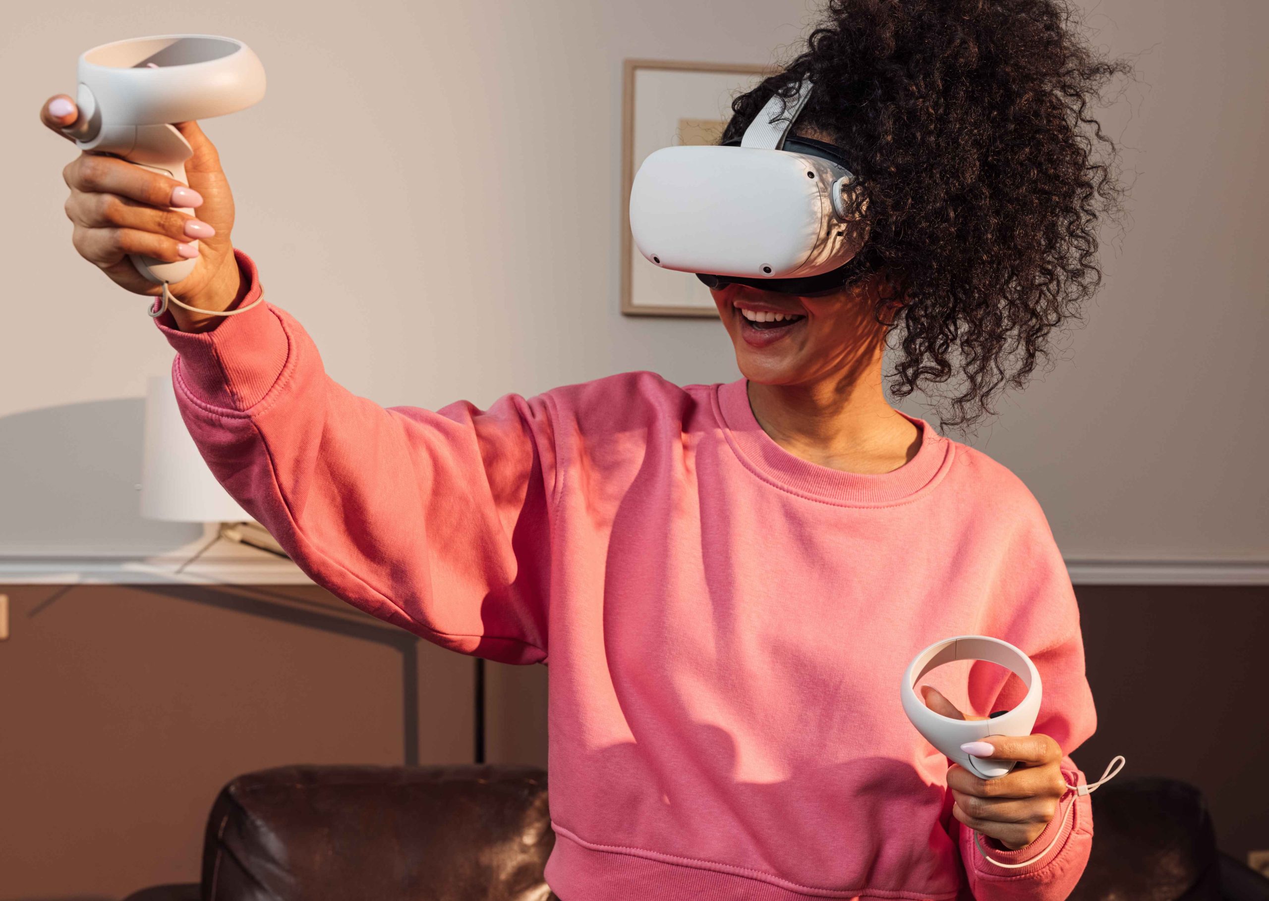 smiling-woman-with-vr-headset-having-fun-in-the-li-2025-03-09-08-58-39-utc